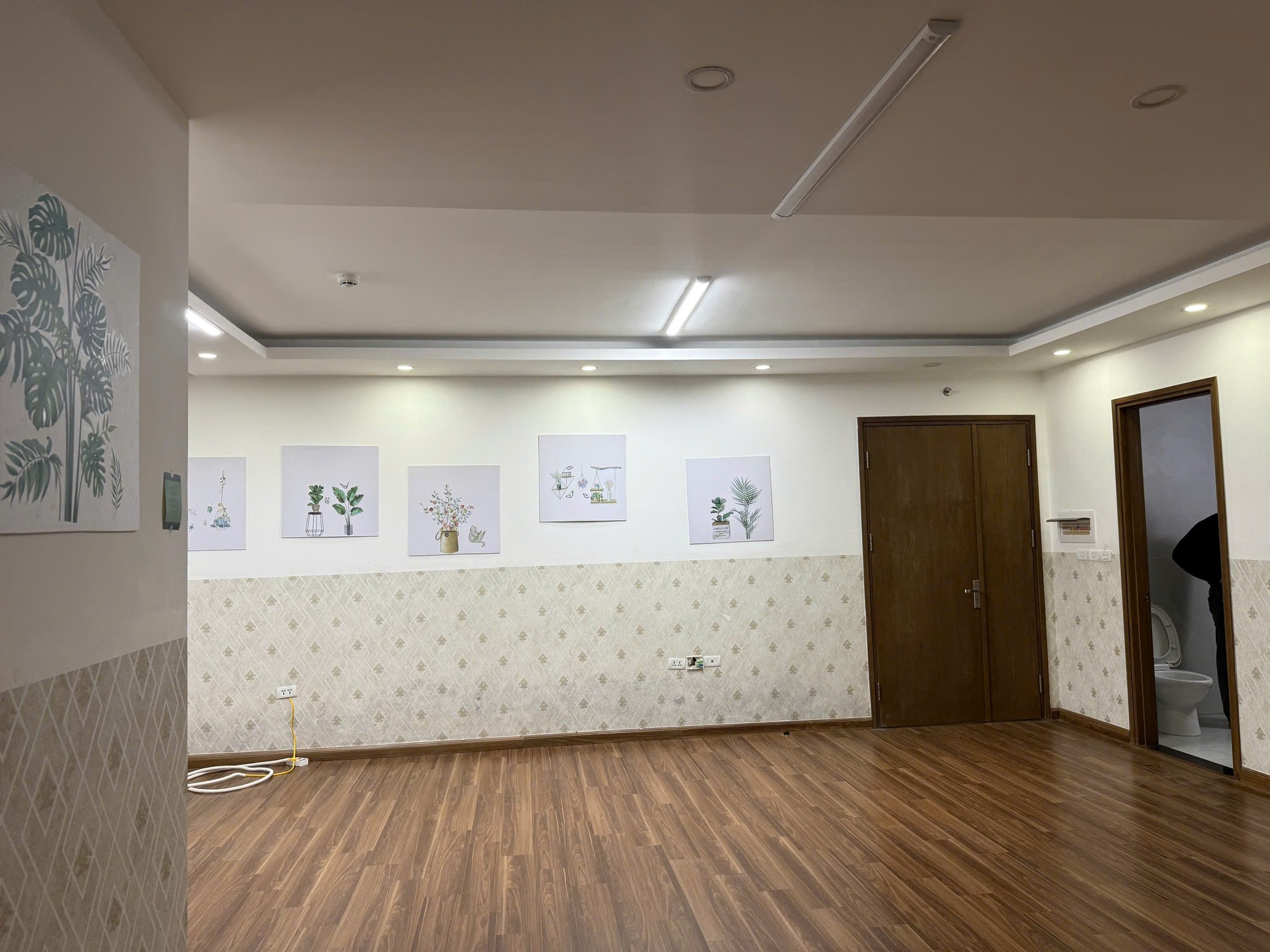 CHO THUÊ CĂN HỘ 3PN RỘNG 96M2 - TÒA CT2 X2 ĐẠI KIM - GIÁ CỰC TỐT