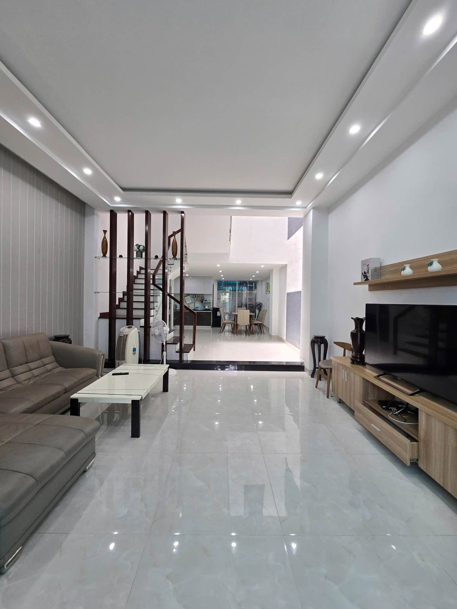 CHO THUÊ NHÀ 3 TẦNG – KHU EURO VILLA 1