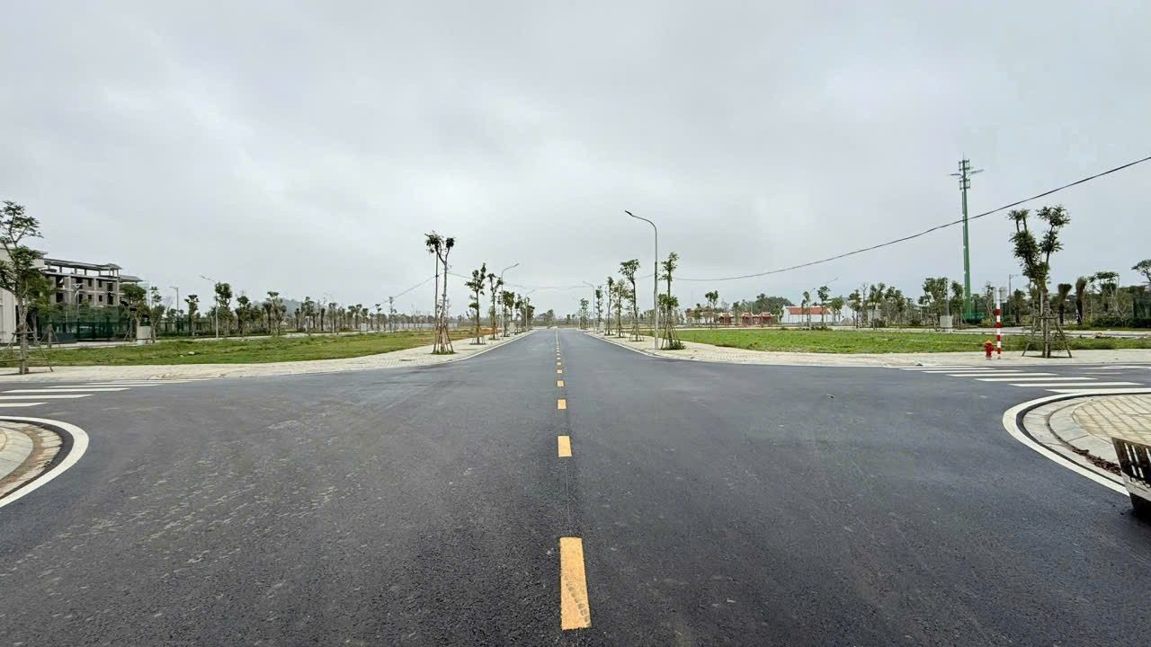 Cần bán lô đất đẹp Khu đô thị Nam Ngạn, Phường Hàm Rồng, Thành phố Thanh Hóa giá tốt nhất
