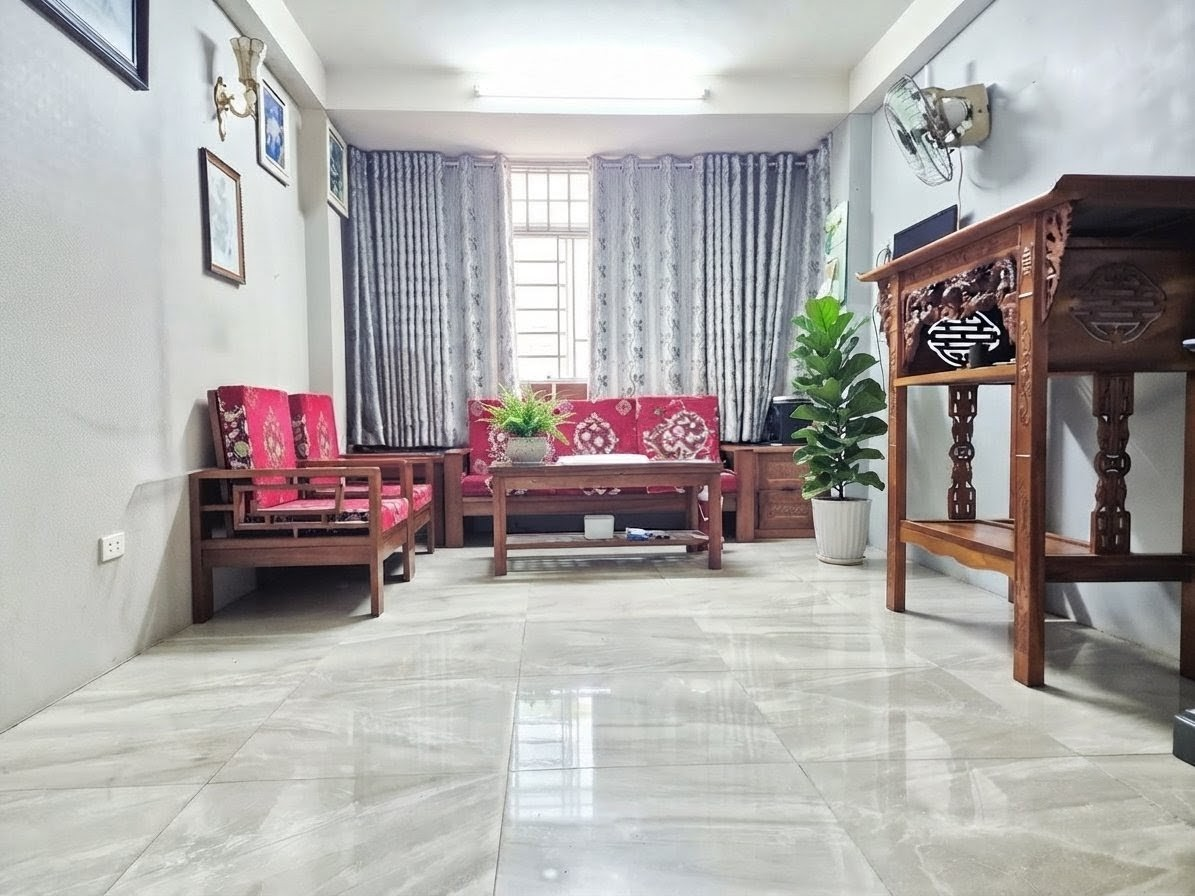 Nhà đẹp phân lô KĐTM Định Công 💥 Dân xây tâm huyết, trung tâm tiện ích – 30m2 x 5 tầng tầm 6 tỷ