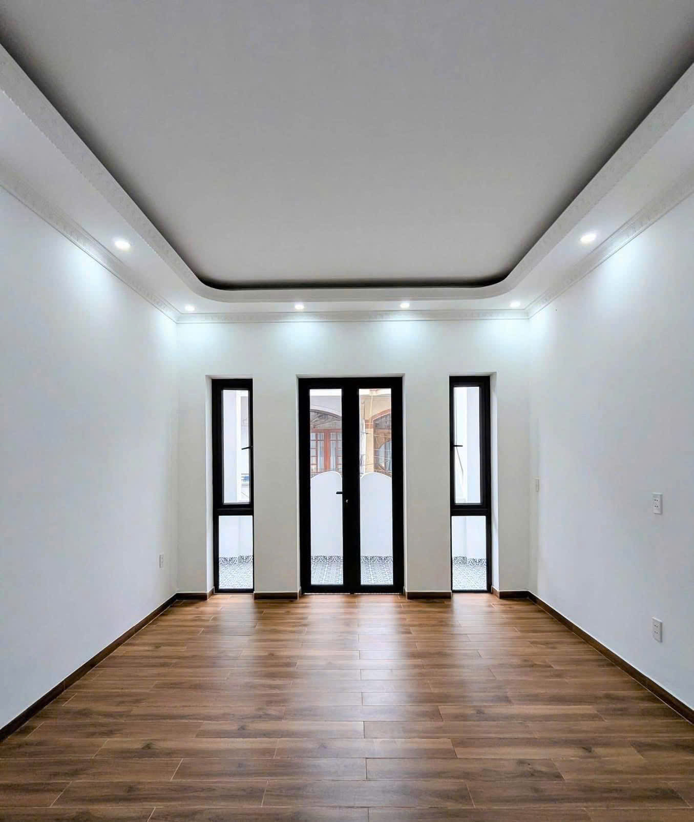 Bán nhà 4 tầng ô tô đỗ cửa SIÊU ĐẸP khu phân lô Trần Nguyên Hãn, Lê Chân, Hải Phòng.