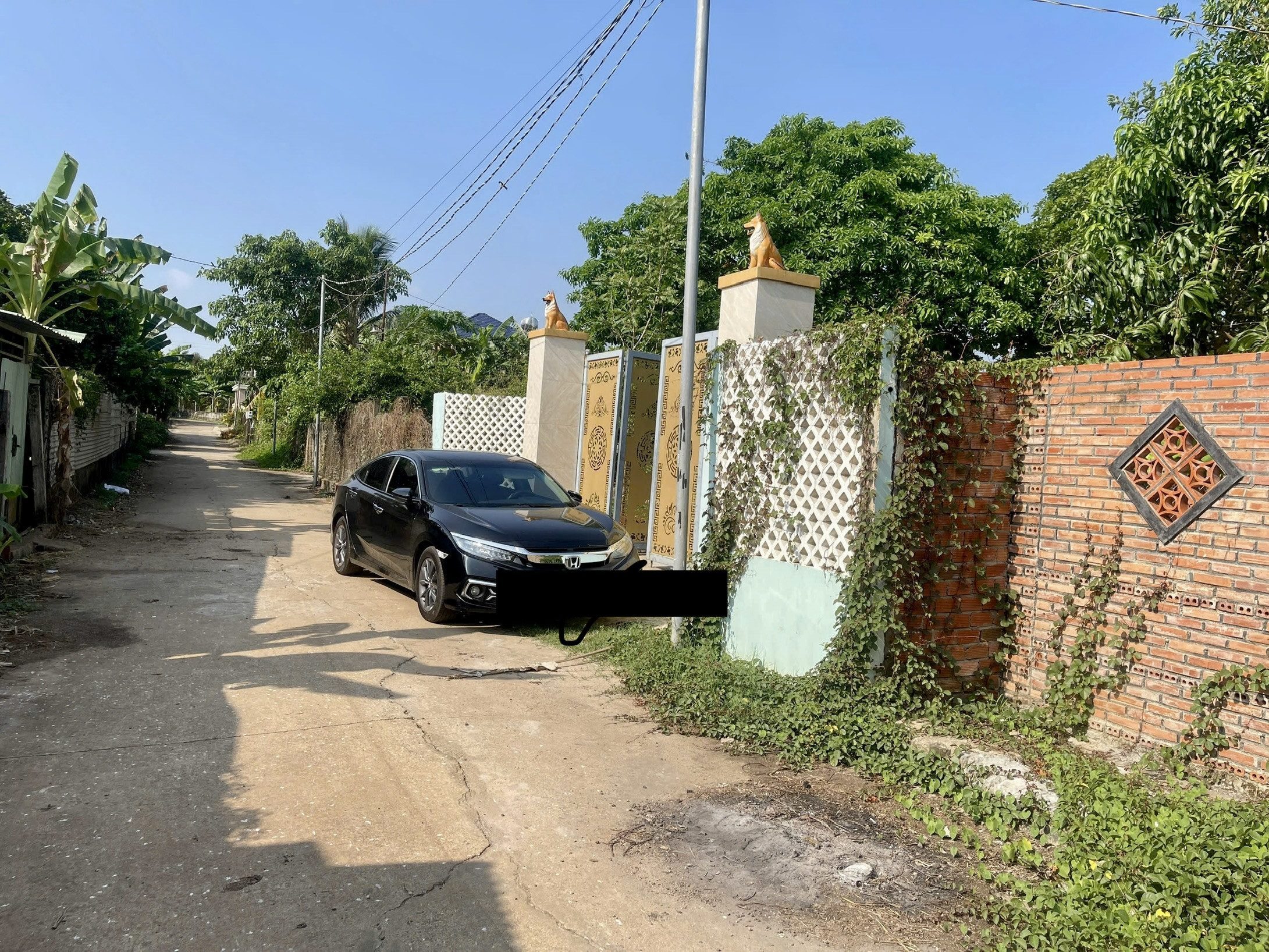 Cần bán lô đất 697m2. Có 100m2 thổ cư. Gần khu công nghiệp long khánh, các trường học từ mầm non đến cấp 3