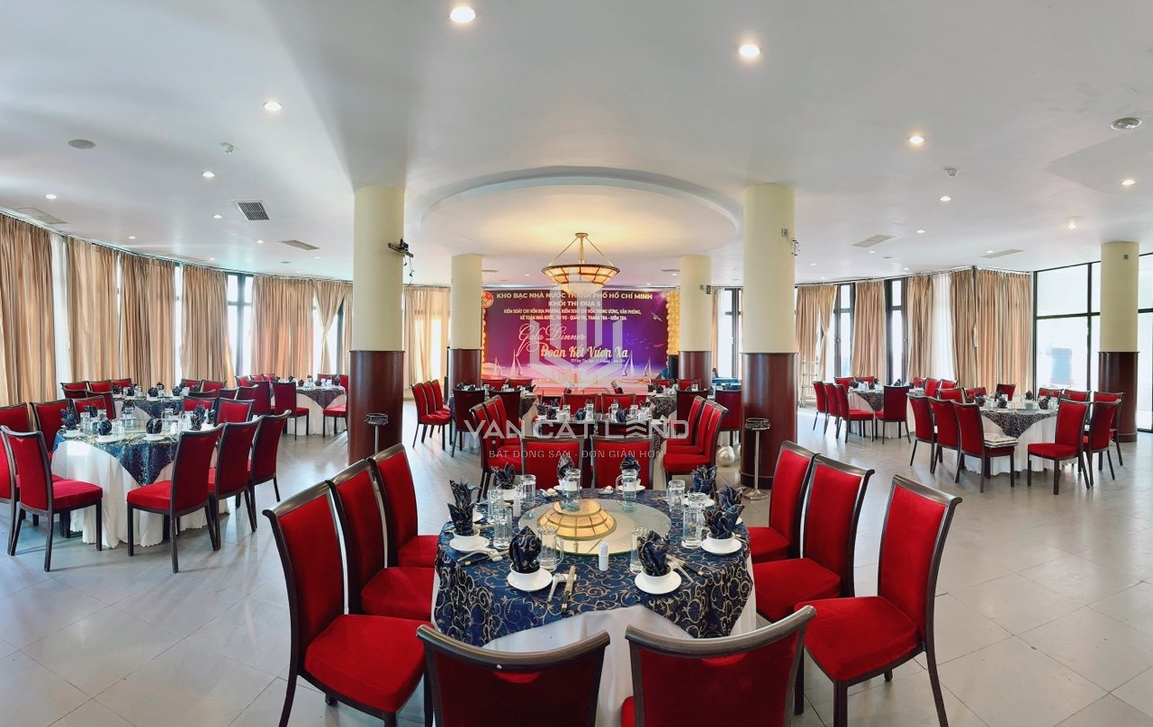 🏢 CHO THUÊ MẶT BẰNG LẦU 3 SEASIDE RESORT – 1.403M² – MẶT TIỀN TRẦN PHÚ – GIÁ 150 TRIỆU/THÁNG 🏢