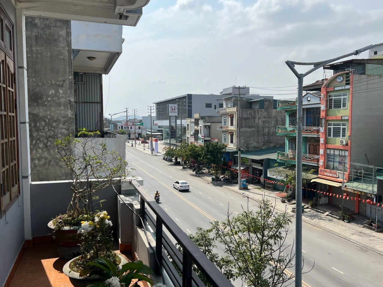 Bán nhà đẹp căn góc mặt đường trần phú cao xanh gần cầu K67