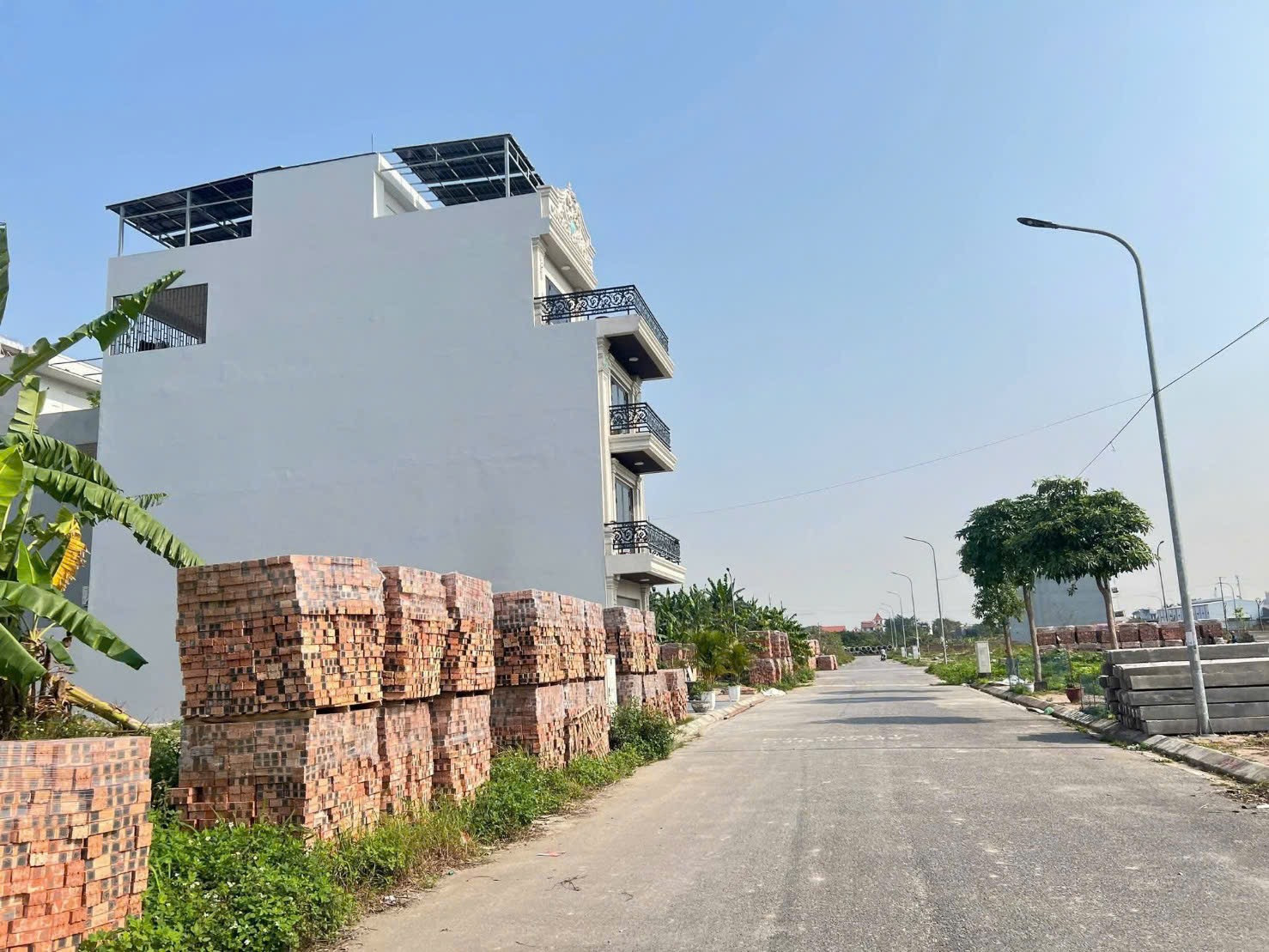 Bán Đất TĐC Đống Chuối 75m², Đường 13,5m, Đối Diện Trường Lương Thế Vinh, Giá Chỉ 3,85 Tỷ
