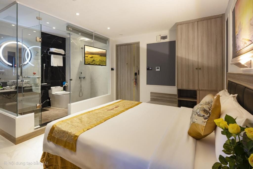 Bán khách sạn mặt tiền Trần Phú Nha Trang view trực diện biển.