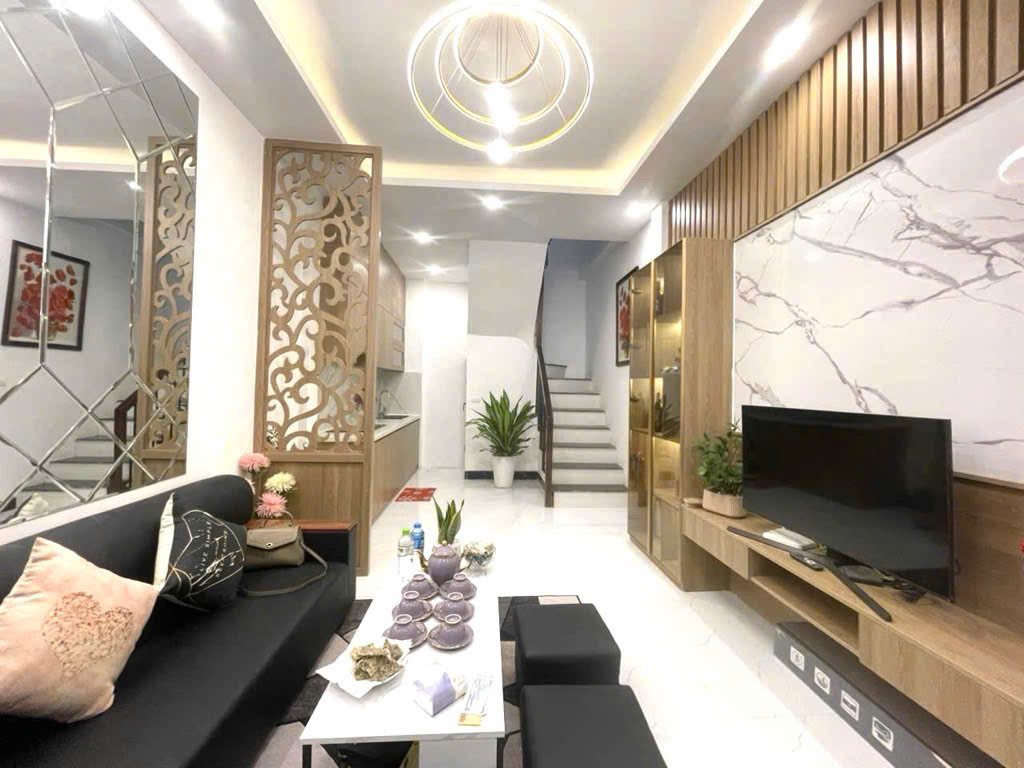 Bán nhà đường Trần Phú, Mỗ Lao. Diện tích 30m2. Oto đỗ cửa