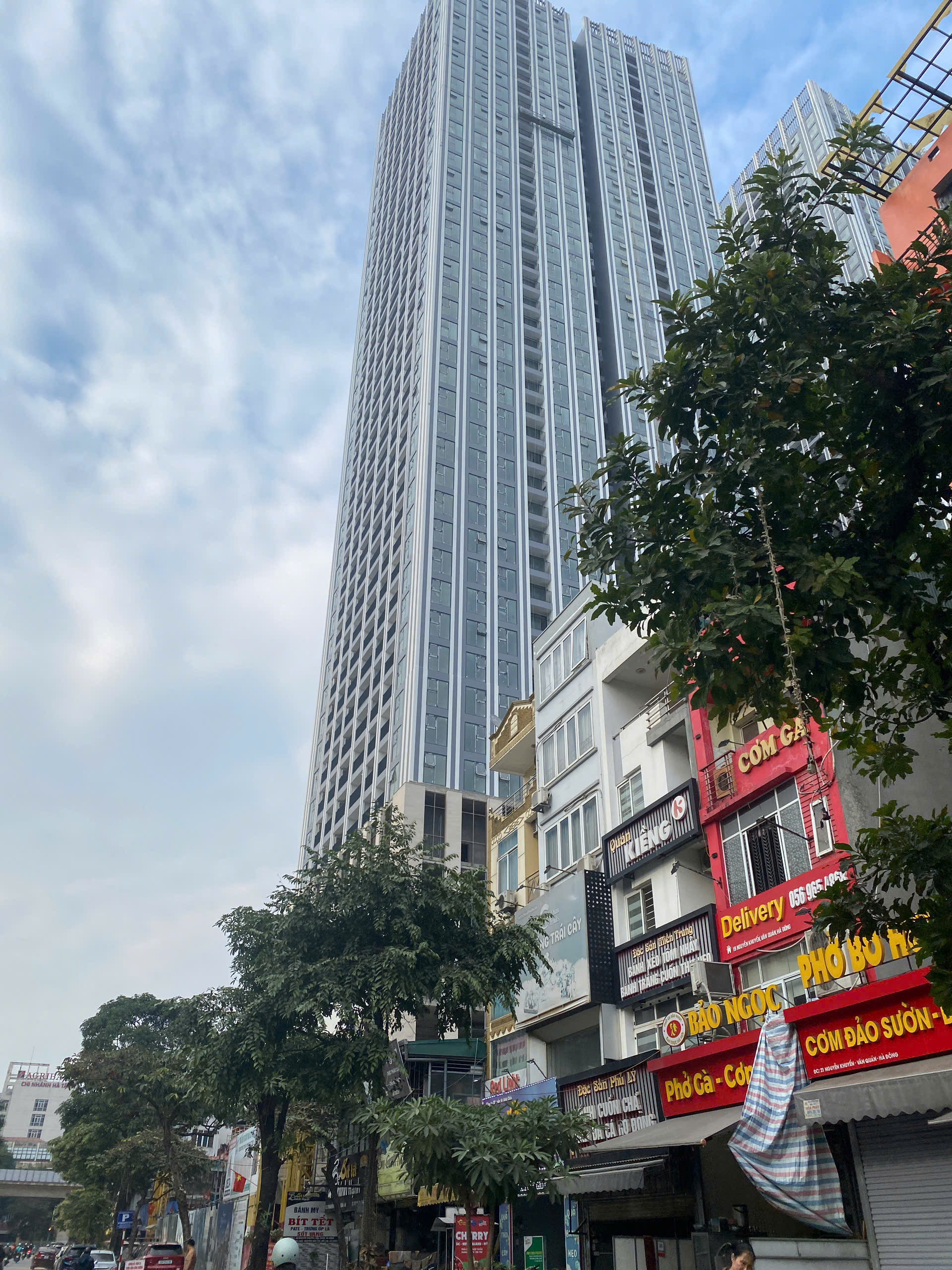 Bán căn hộ chung cư Grand SunLake (hesco Văn Quán) Trần Phú - 7 tỷ - 92m - Sổ lâu dài -083,848,9898