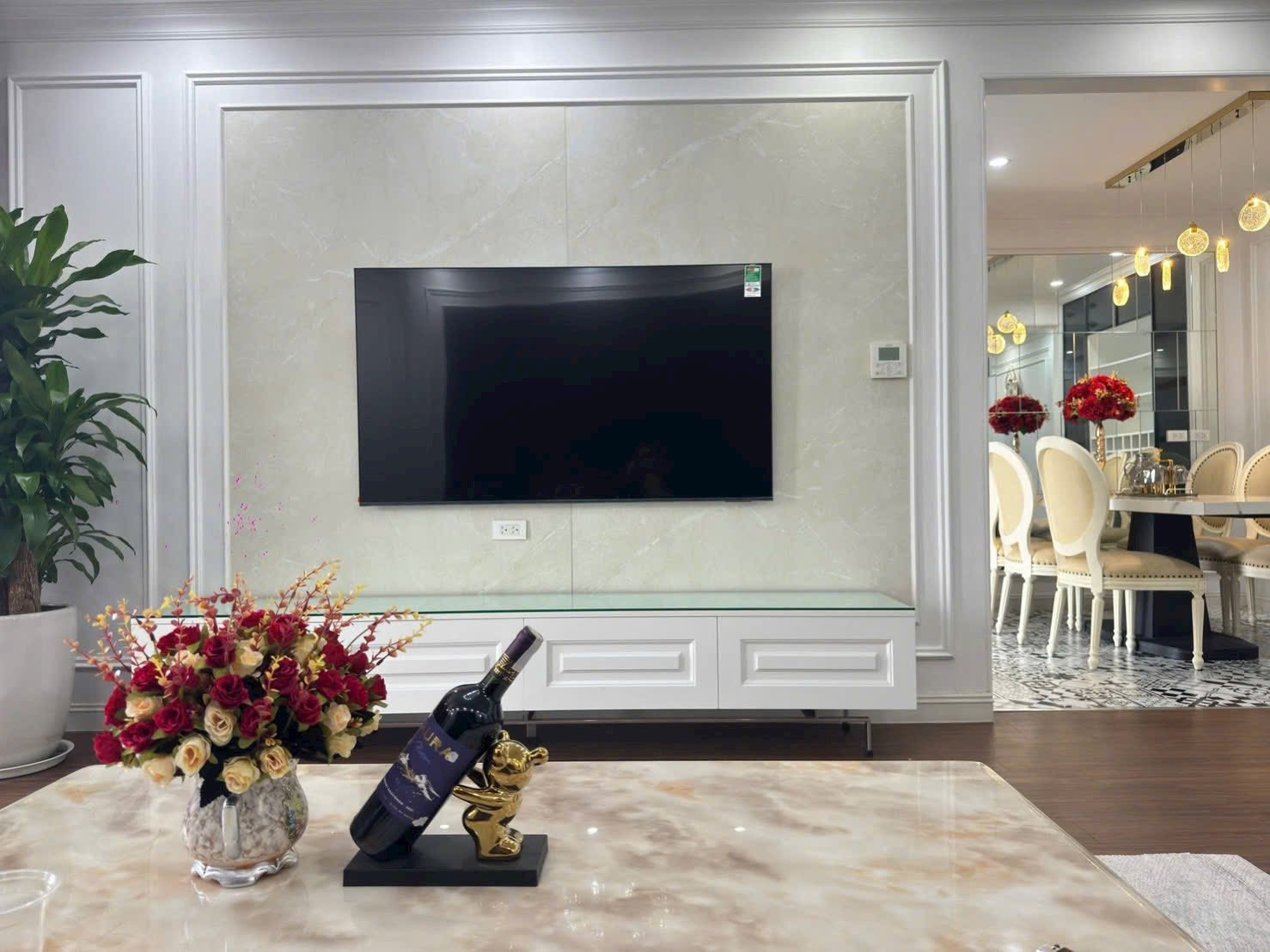 Bán căn hộ chung cư New Skyline Hà Đông 92m², tầng trung đẹp, sổ đỏ lâu dài, giá 7,5 tỷ (Số em: 083,848,9898)