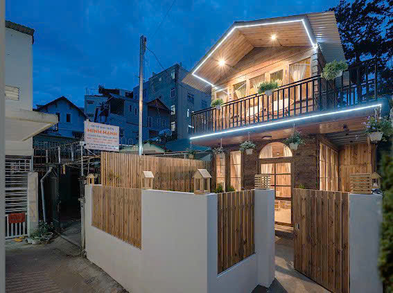 CẦN BÁN NHÀ GỖ NHỎ XINH ĐƯỜNG TRẦN PHÚ PHƯỜNG XUÂN HƯƠNG, ĐÀ LẠT