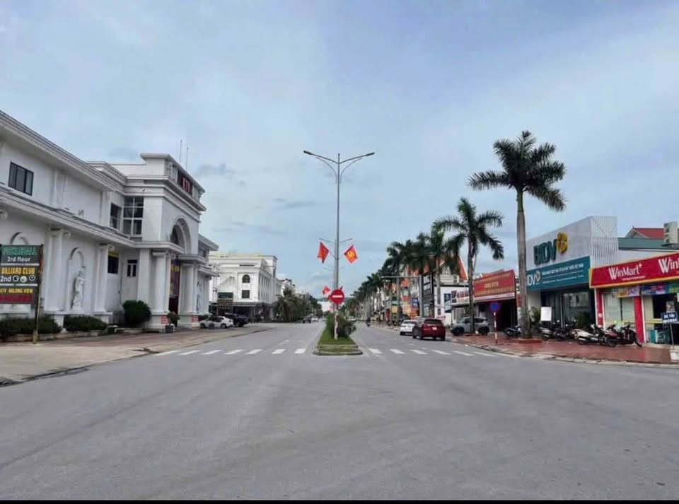 MẶT ĐƯỜNG CAO XANH TRẦN THÁI TÔNG