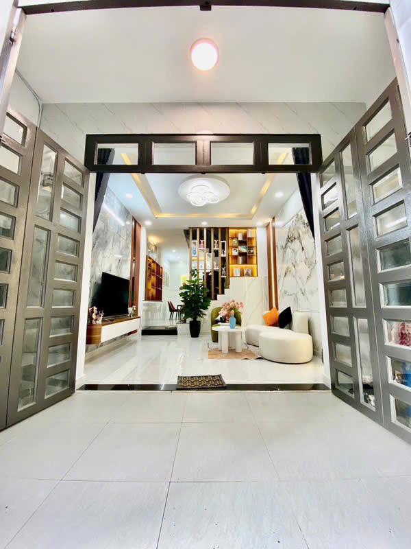 Nhà Phố 3 Tầng Nội Thất Hiện  Đại Xe Hơi Đậu Ngay Cửa Đường Trần Thị Cờ P Thới An Q 12
