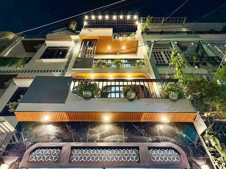 Bán nhà 46m2 Trần Thị Cờ, Q12 xây 1 trệt 2 lầu. Giá 1 tỷ 950. Gần CV Lê Thị Riêng, hẻm oto. Sổ sẵn