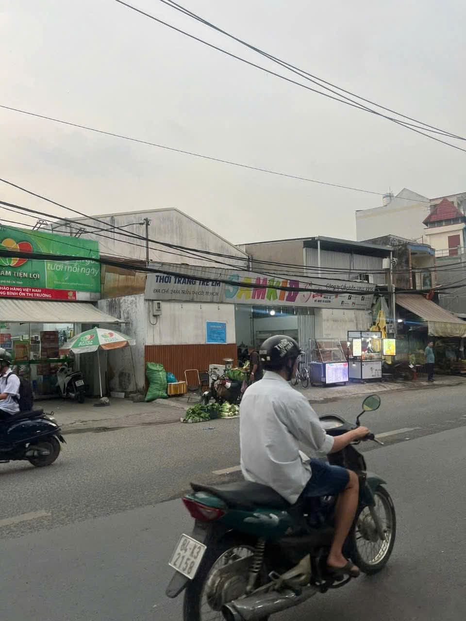 Bán mặt bằng kinh doanh VIP MT đường Trần Thị Cờ phường Thới An Quận 12 TPHCM, DT: 10,5x34m.