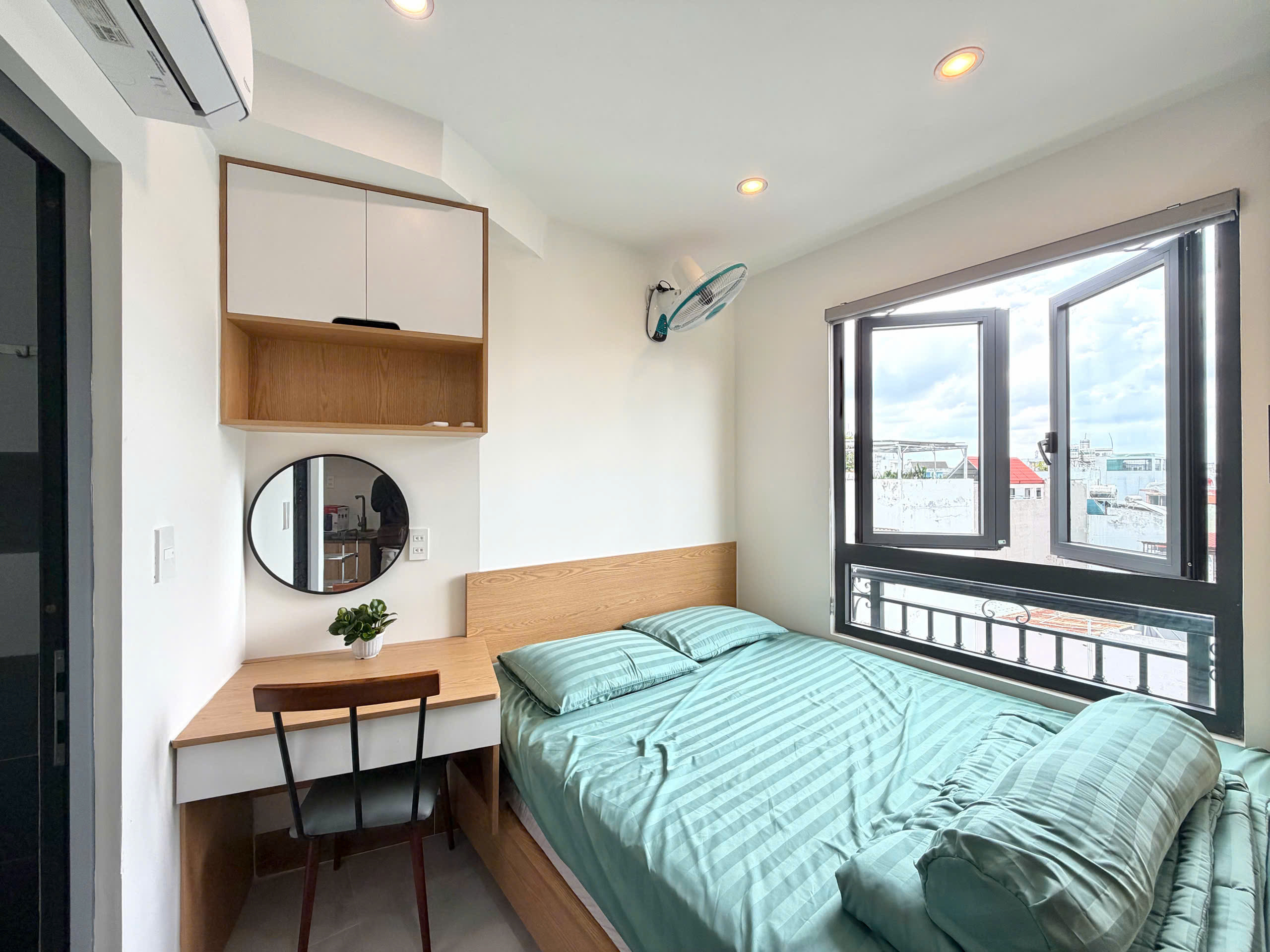 Cho thuê Căn hộ Studio Full Nội Thất • 300 Nguyễn Văn Nghi, Gò Vấp