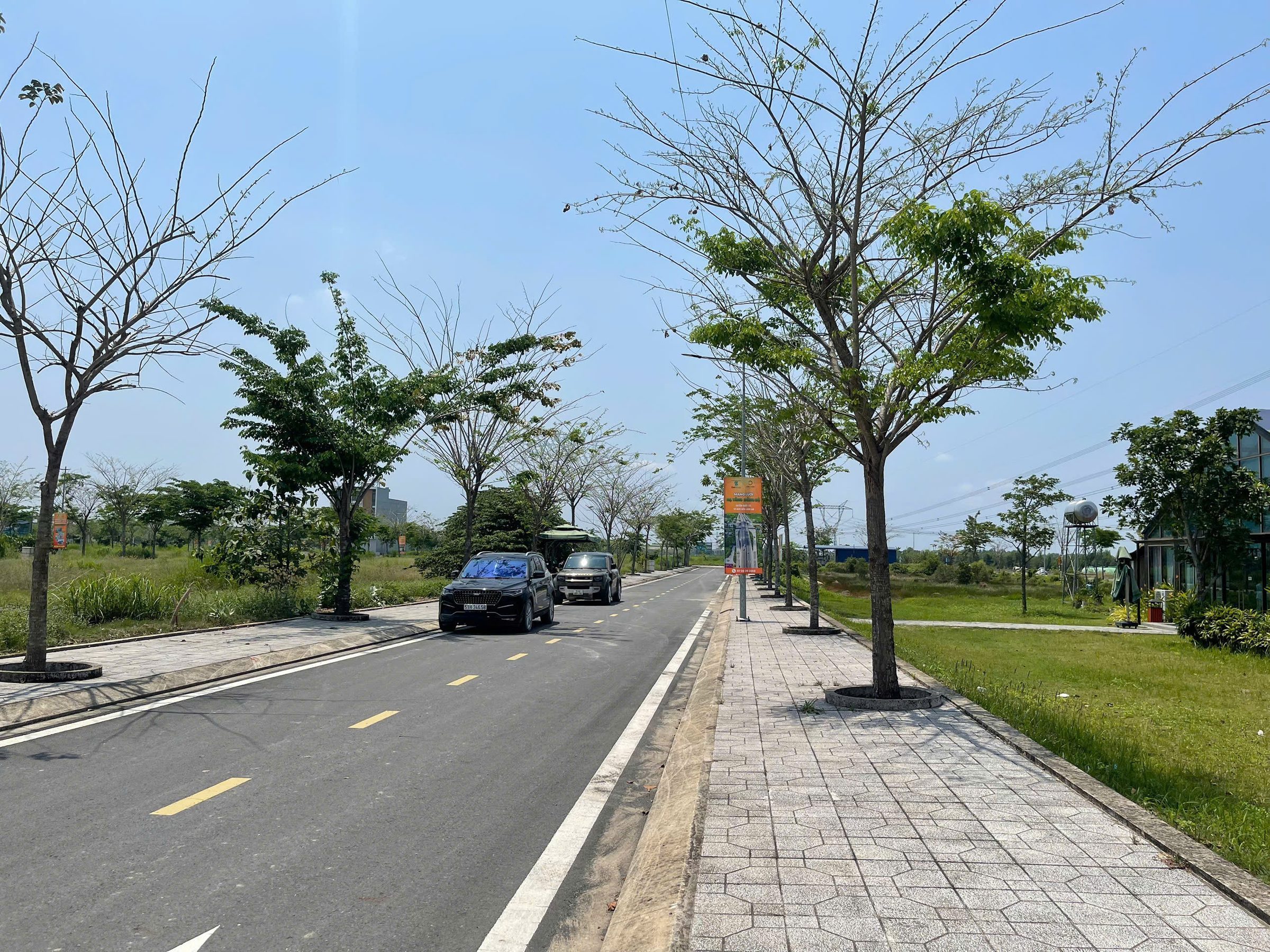 Bán Đất 90m² thổ cư 100% sổ hồng riêng sang tên ngay Tại Ora Park Đức Hòa, thanh toán trước chỉ 20%