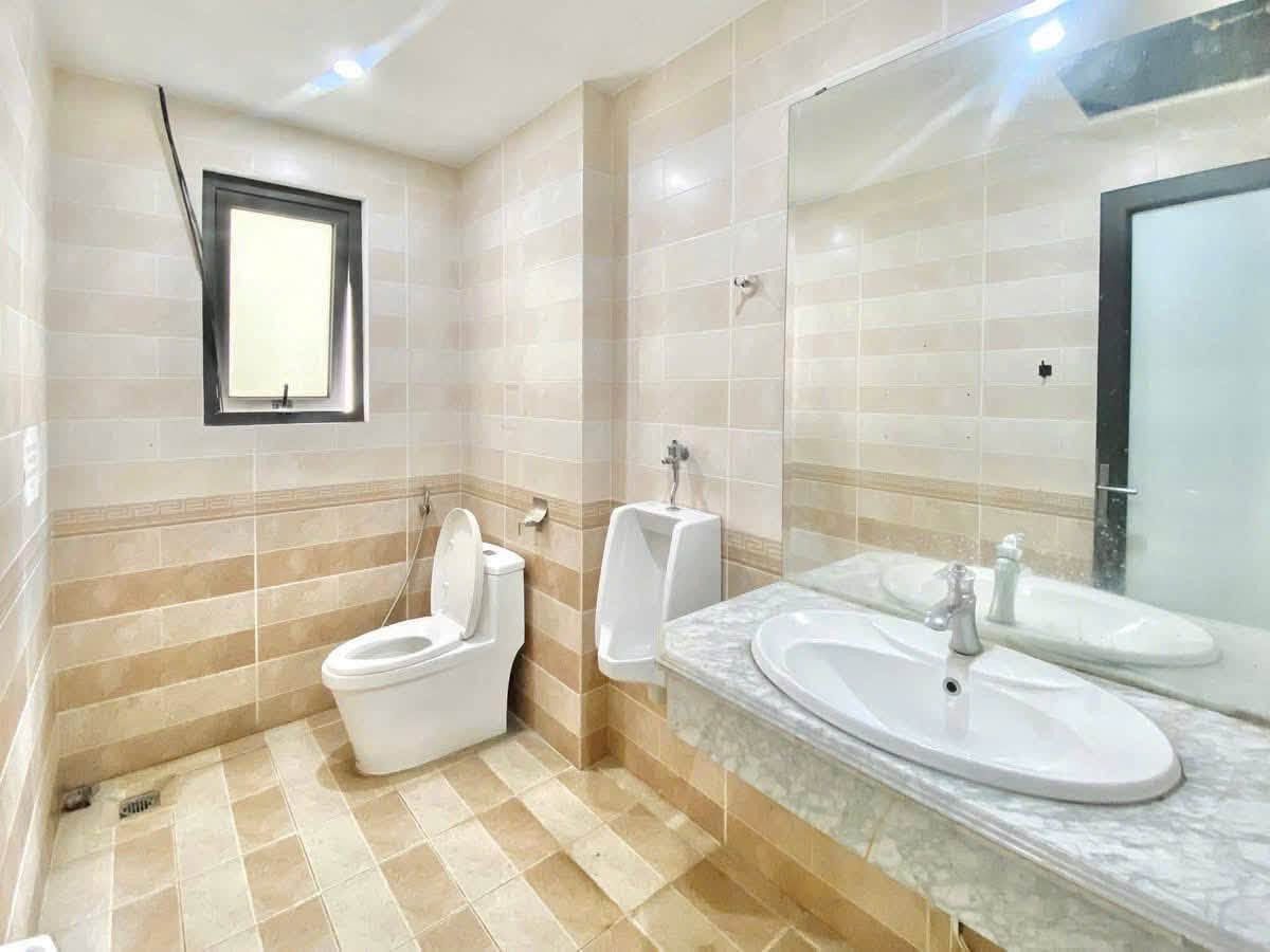 CHO THUÊ VĂN PHÒNG MẶT ĐƯỜNG TRẦN VỸ- 130m2| GIÁ TỐT HIẾM CÓ