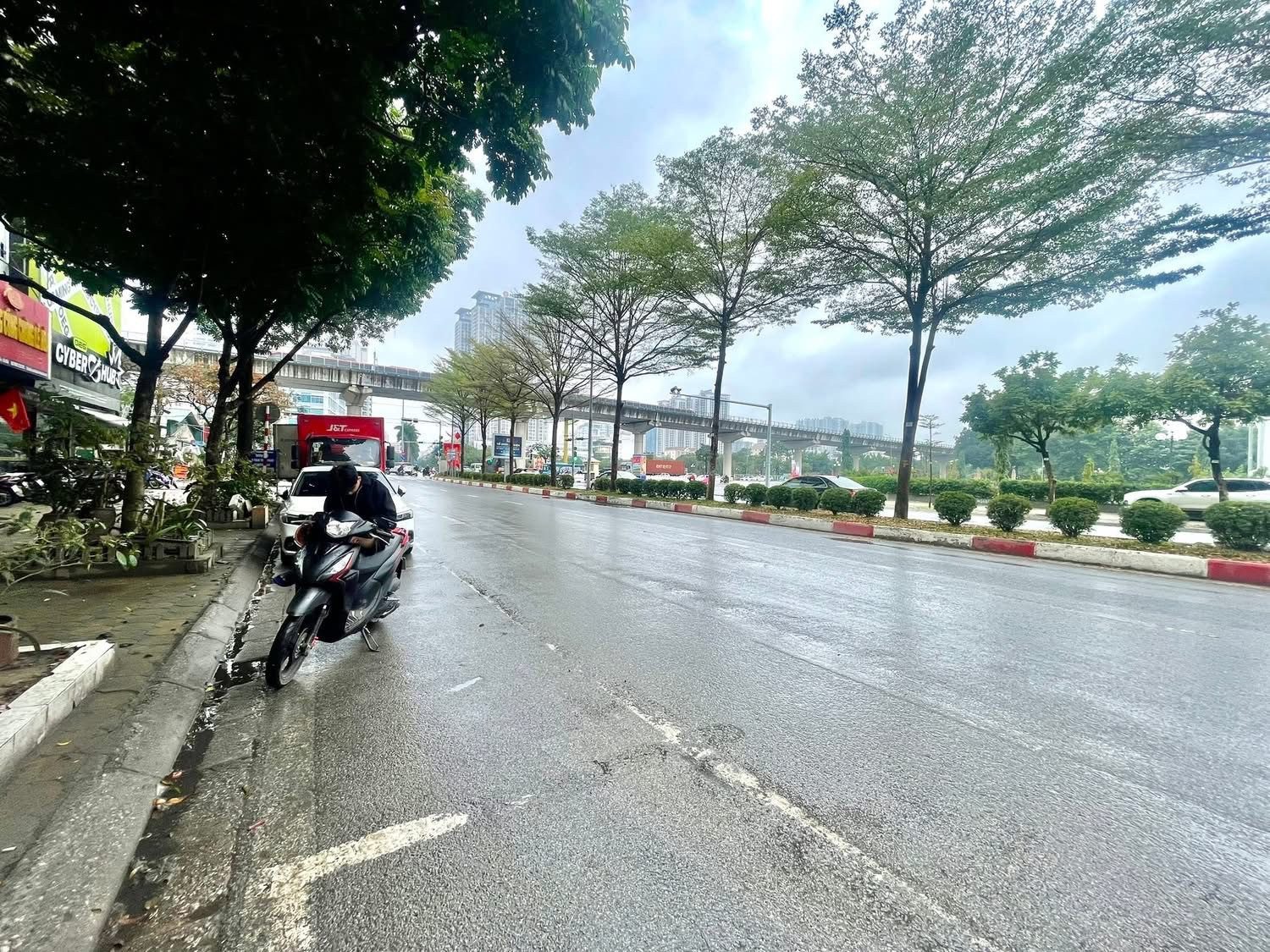 Bán Nhà riêng 80m² thổ cư 80m² giá 42 tỷ tại Đường Trần Vỹ Phường Phú Diễn Hà Nội