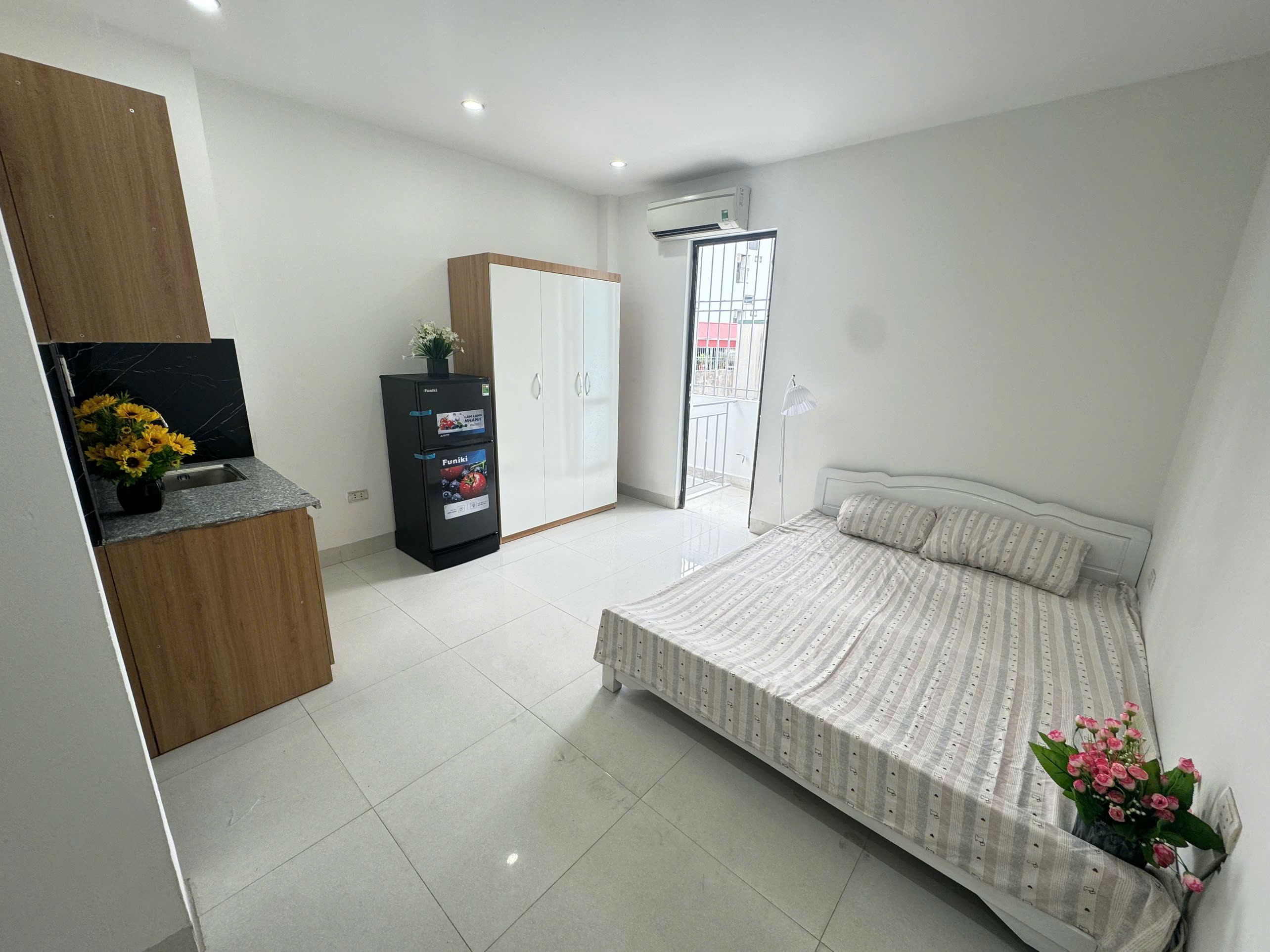BÁN TÒA NHÀ CCMN NGÕ 68 ĐƯỜNG TRIỀU KHÚC. 100M2 XÂY 7 TẦNG. THANG MÁY. 25 PHÒNG.