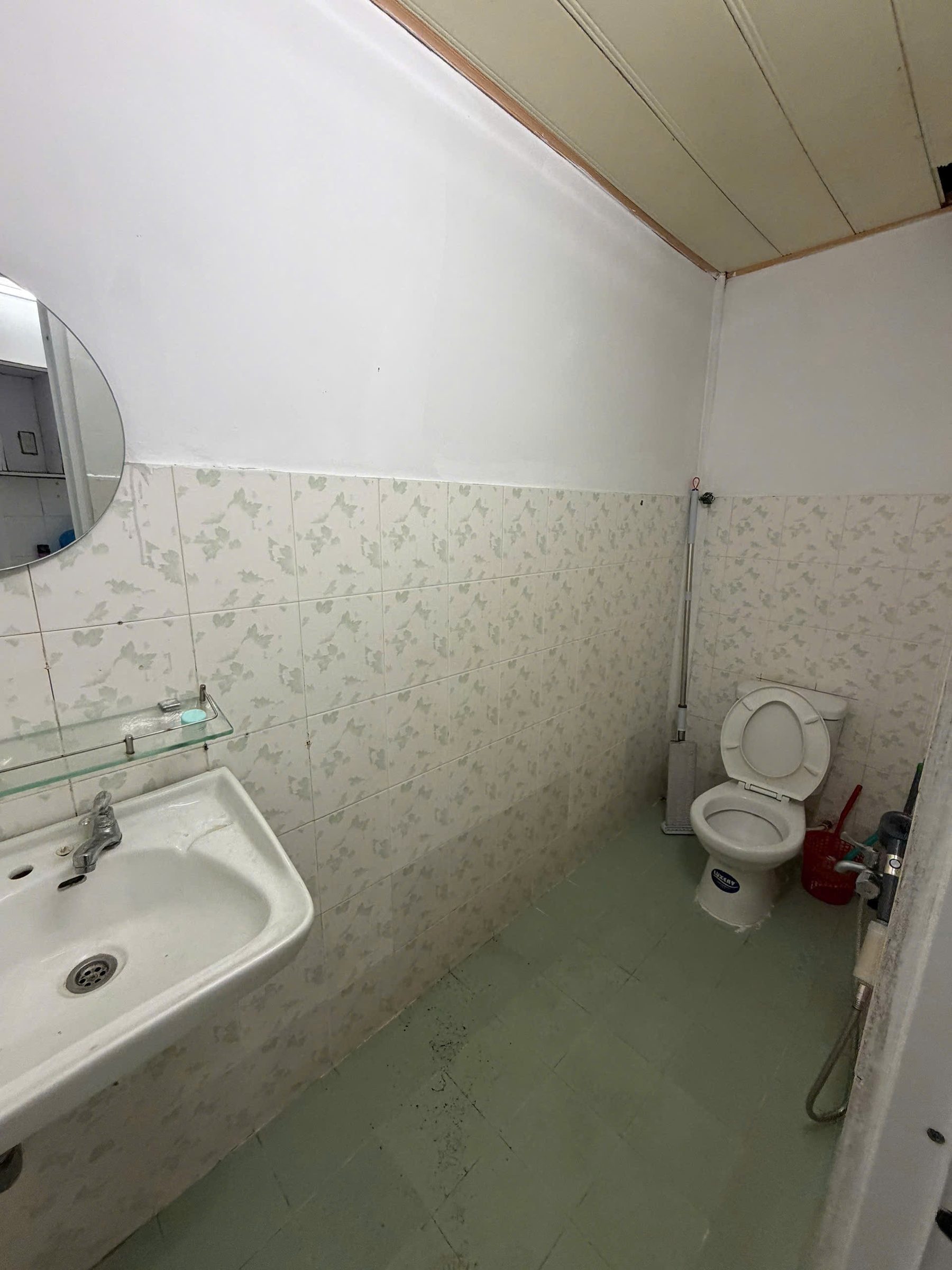 CHO THUÊ NHÀ NGUYÊN MẶT TIỀN ĐƯỜNG TRỊNH PHONG, KHU PHỐ HÀN. CHỈ 17TR/THÁNG. LH 0905 800 366 - E Hiền