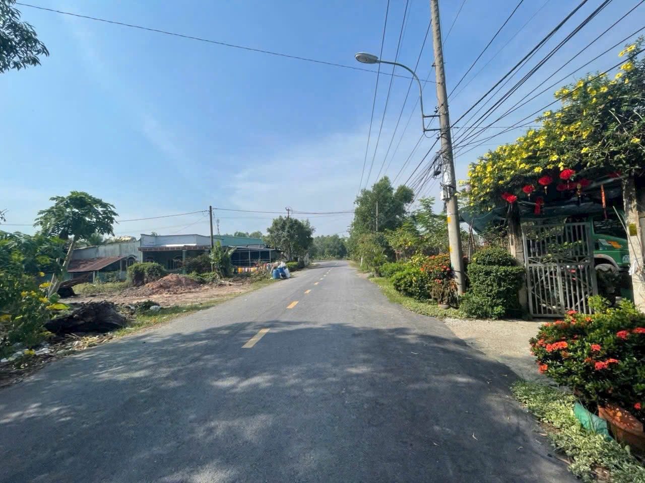 Bán đất thổ cư mặt tiền Trung An xã Trung An Củ Chi TPHCM, DT: 862m2 có 300m2 thổ cư.