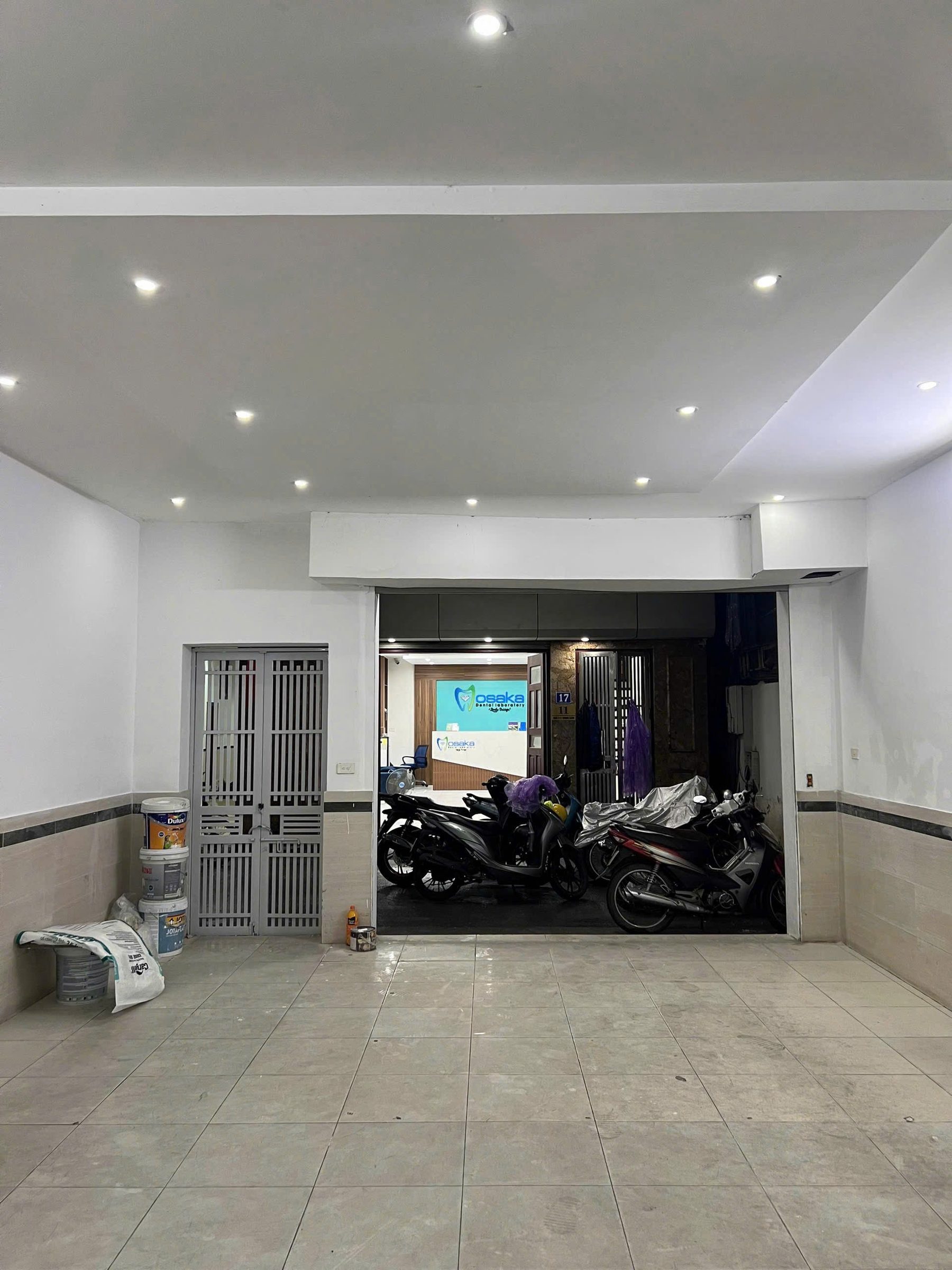 Cho Thuê Nhà Phố Trung Kính - Cầu Giấy 65M² 6 Tầng 8 Ngủ ( Tầng 1,2 Thông Sàn - Kinh Doanh VP..) Giá Thuê 28tr