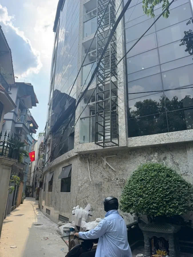 🏢 TRUNG KÍNH – TOÀ NHÀ CHÂU ÂU – 8 TẦNG + 1 HẦM – DÒNG TIỀN CAO – LÔ GÓC – 2 MẶT THOÁNG