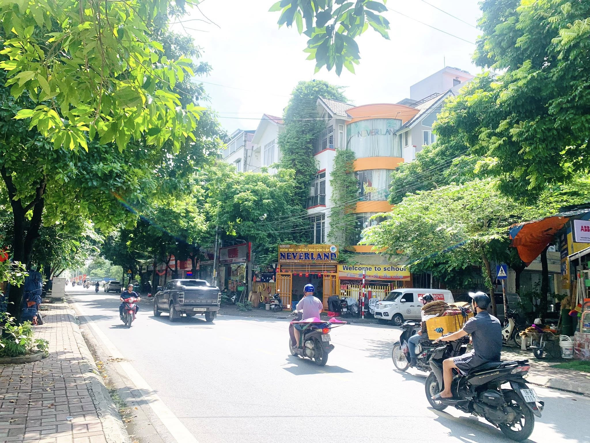 BÁN GẤP BIỆTT THỰ LÔ GÓC VINACONEX TRUNG VĂN,VỊ TRÍ SIÊU KINH DOANH,DT 110M2