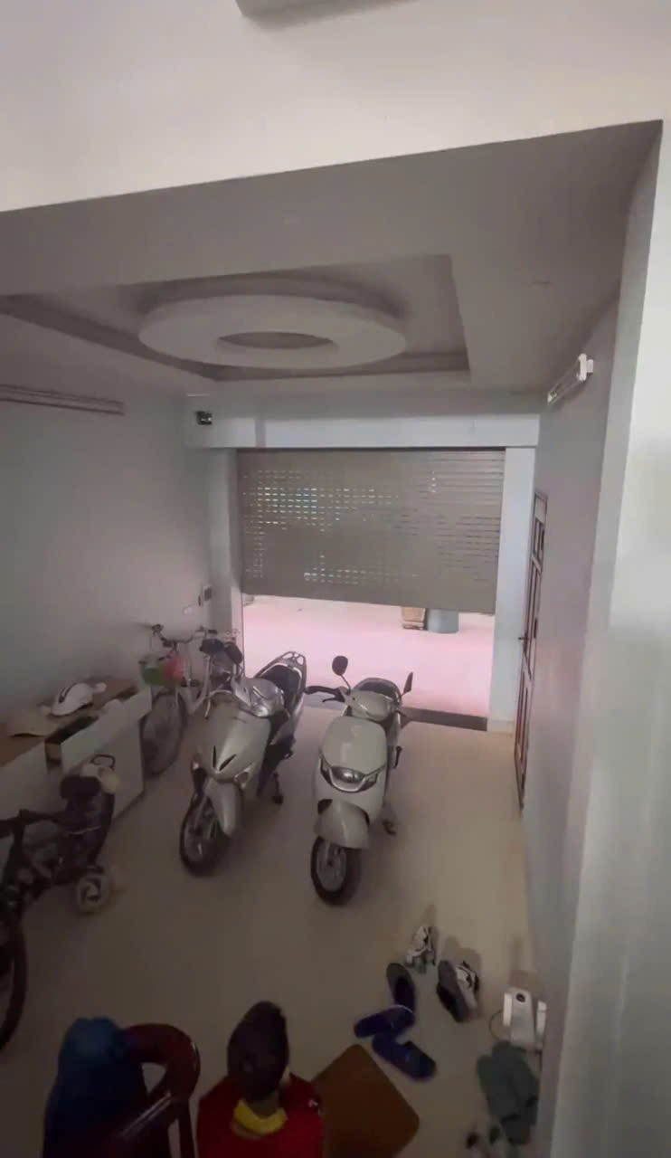Cho Thuê Nhà 45M² 5 Tầng 8 Ngủ - Nội Thất Cơ Bản - Kinh Doanh Căn Hộ Dịch Vụ - Giá Thuê 19tr