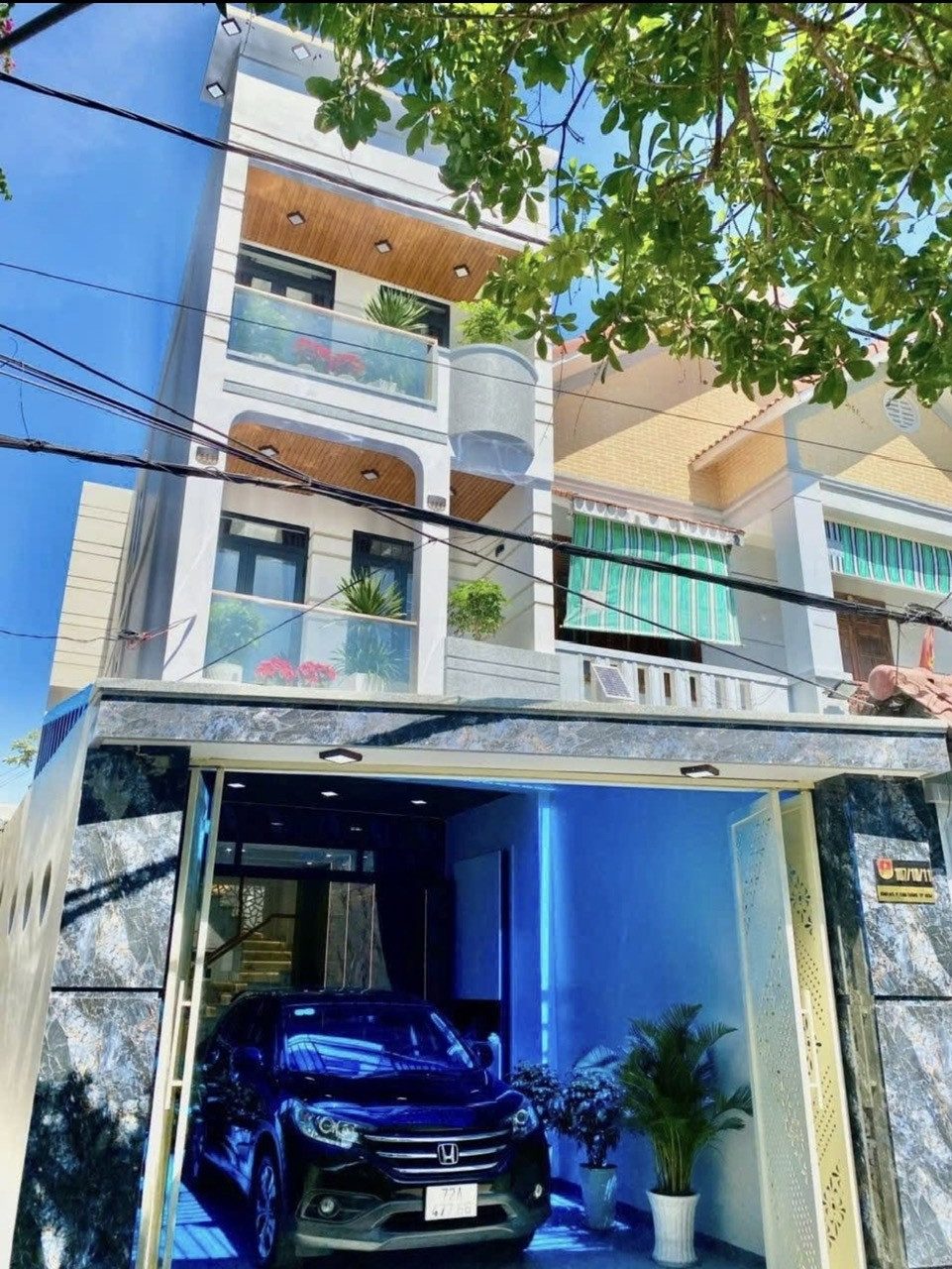 Hot nhất khu vực chỉ 3tỷ950tr/ 85m2 sỡ hữu ngay nhà đẹp tại Trường Chinh,Tân Bình.Hẻm xe hơi thông