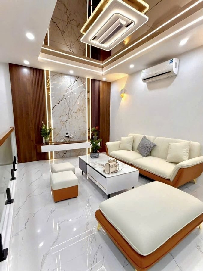 Bán nhà Trường Chinh, Thanh Xuân 39m2 - 6 tầng thang máy - mặt tiền 7.3m - full nội thất