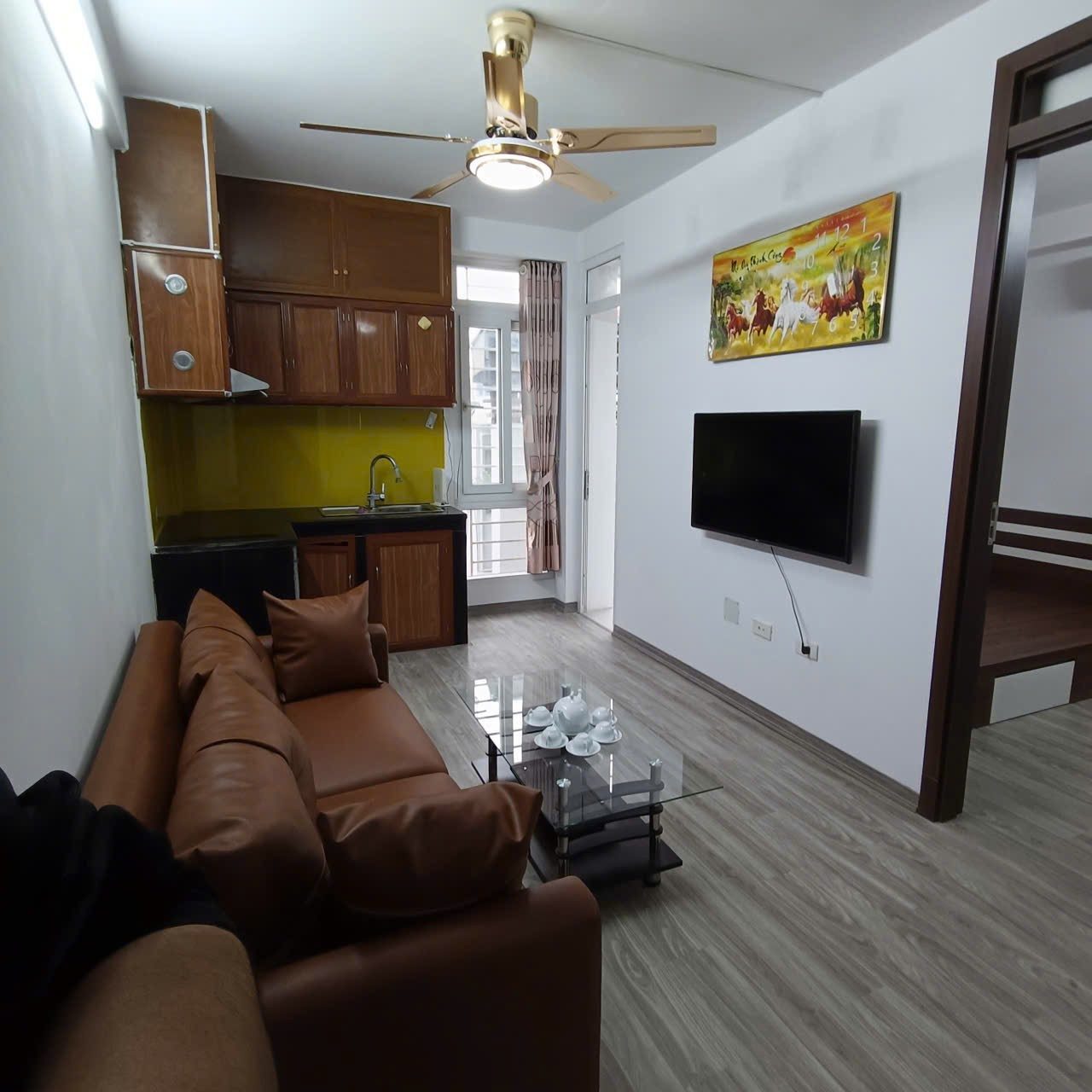 Bán căn hộ chung cư đường Trường Chinh, Đống Đa gần Ngã Tư Vọng, nhà đẹp full nội thất ở luôn