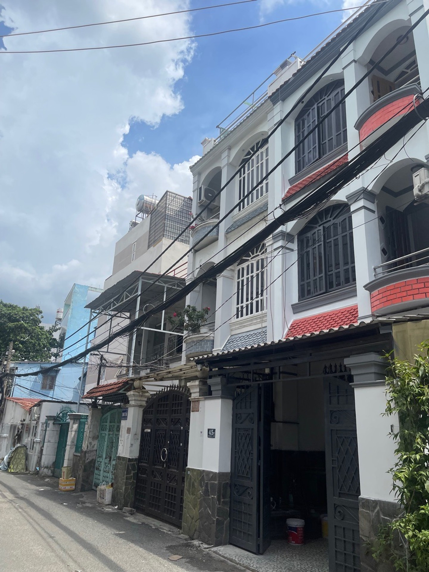 Nhà bán trương đăng quế phạm văn đồng, 4 tầng