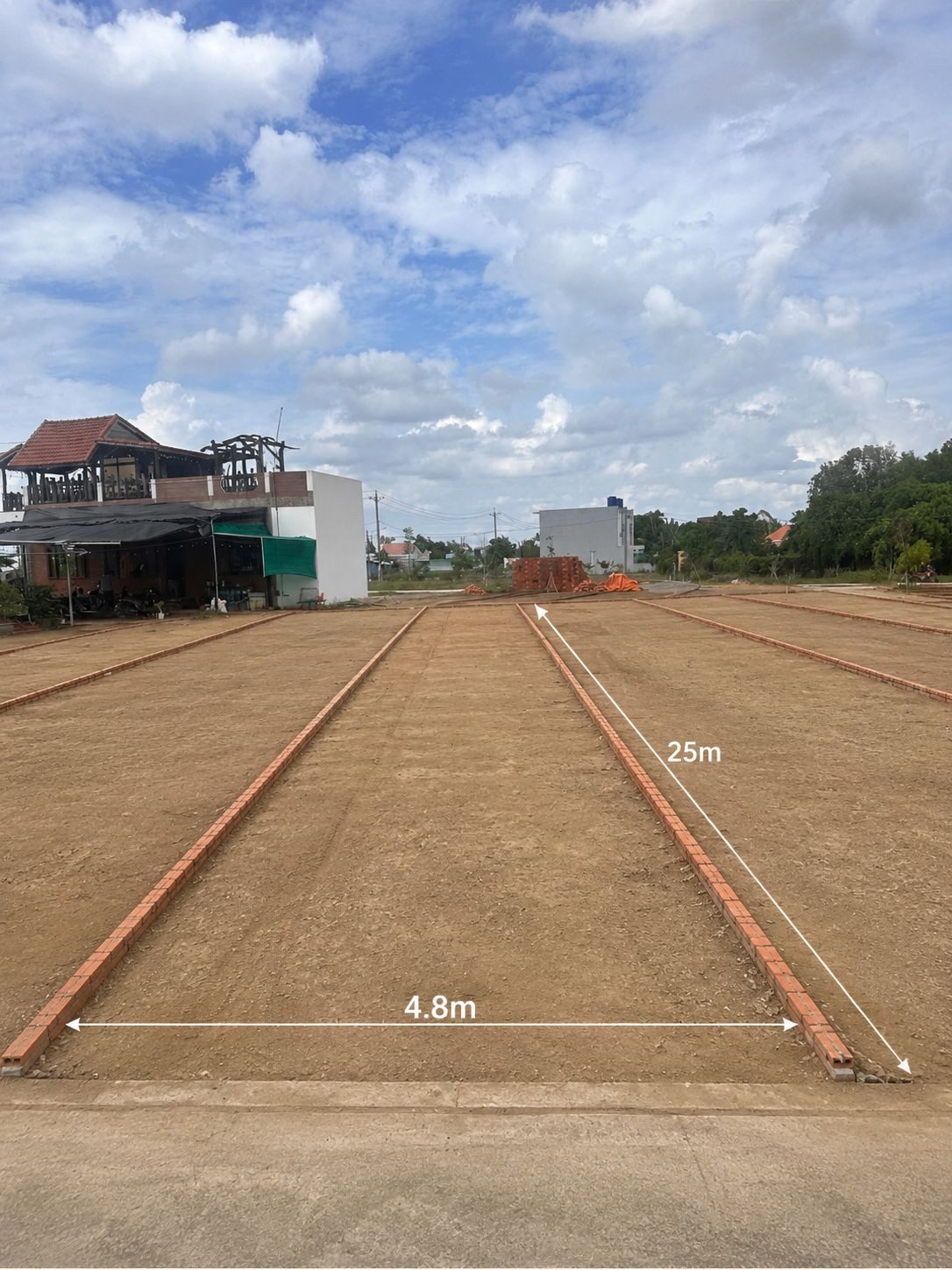 Đất 130m² THỔ CƯ đường Trương Định lộ giới 22m sau lưng chợ Cần Đước