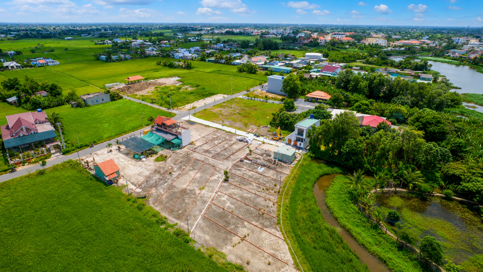 ĐẤT ĐẸP TRUNG TÂM CẦN ĐƯỚC, LONG AN, DT 80M2, SỔ HỒNG RIÊNG, GIÁ TỐT