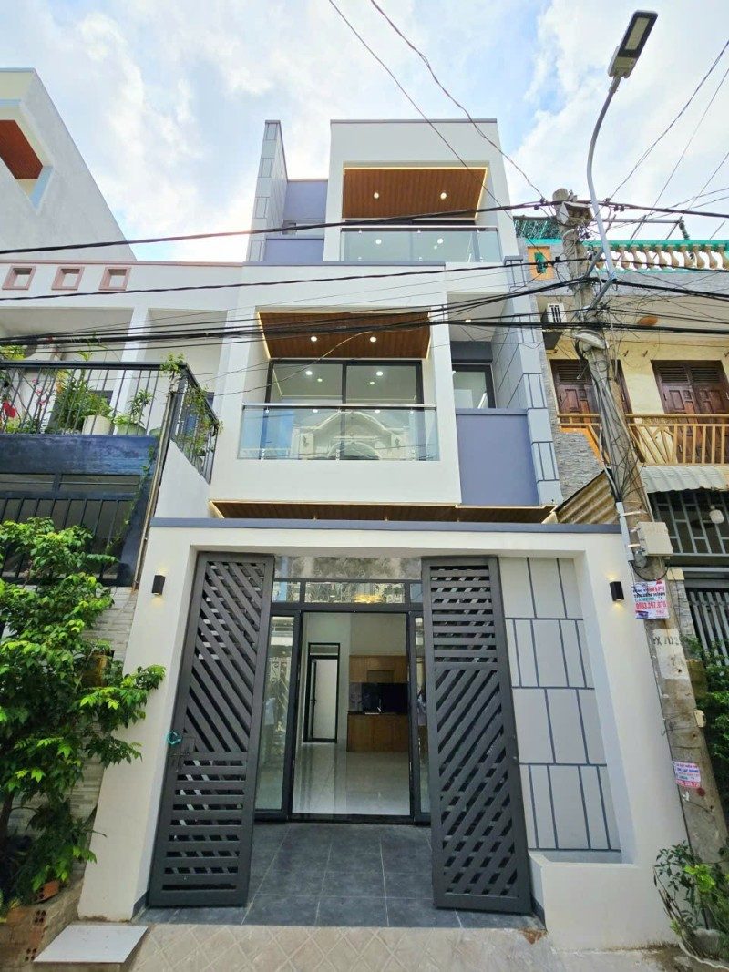 ✅ Nhà Mới Đẹp 3 Tầng, 4PN, Hẻm Xe Hơi 6m, Gần Chợ Long Trường – 4.75 TỶ