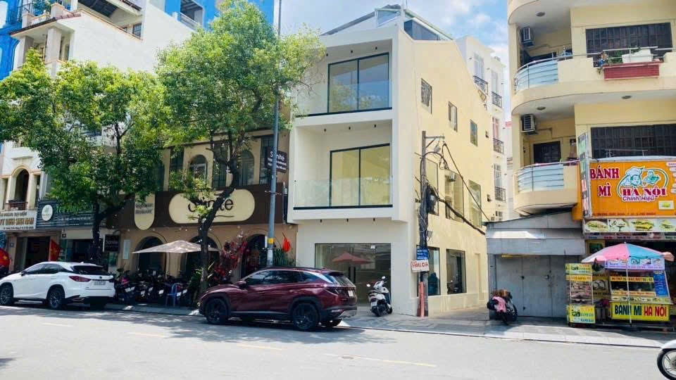 Căn góc 2MT đường Trương Quốc Dung, PN - DT: 4,1 x 13m (59,7m2) 3 Tầng, HDT 55 triệu/ tháng giá 23 tỷ
