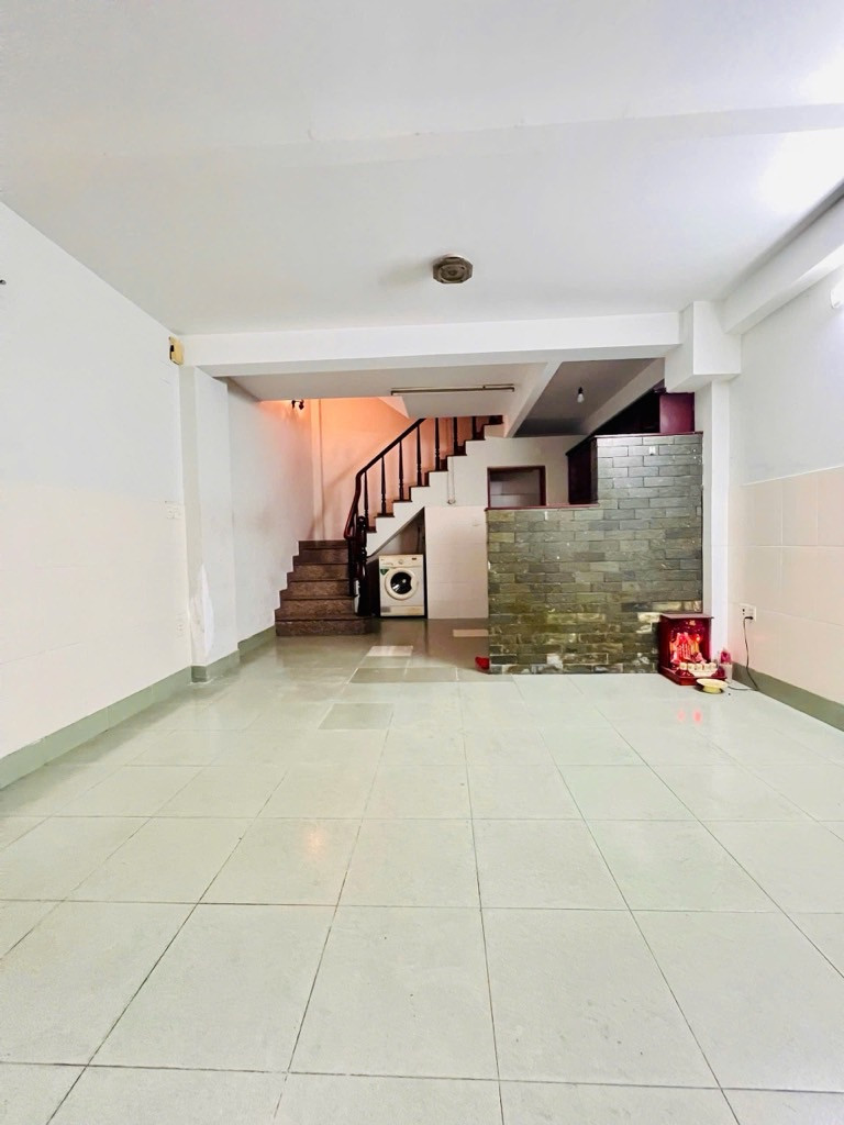 NHÀ TRUNG TÂM QUẬN 3 - GIÁP QUẬN 1, 1S RA MẶT TIỀN, 4 TẤM,  4PN, GIÁ CỰC TỐT CHỈ 5.8 TỶ.
