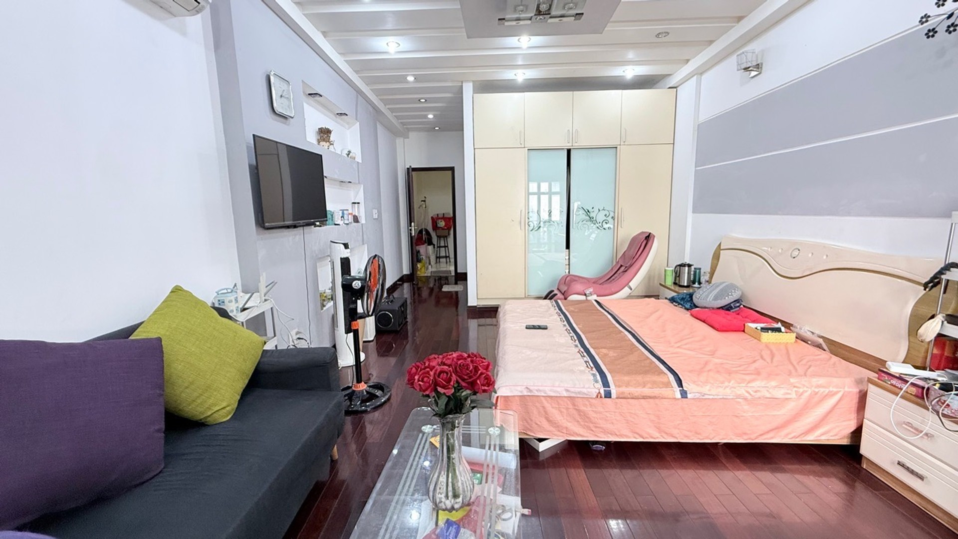 NHÀ ĐẸP 4 TẦNG, TRUNG TÂM QUẬN 3, SÁT MẶT TIỀN, GẦN LÊ VĂN SỸ, SHR, HOÀN CÔNG ĐỦ