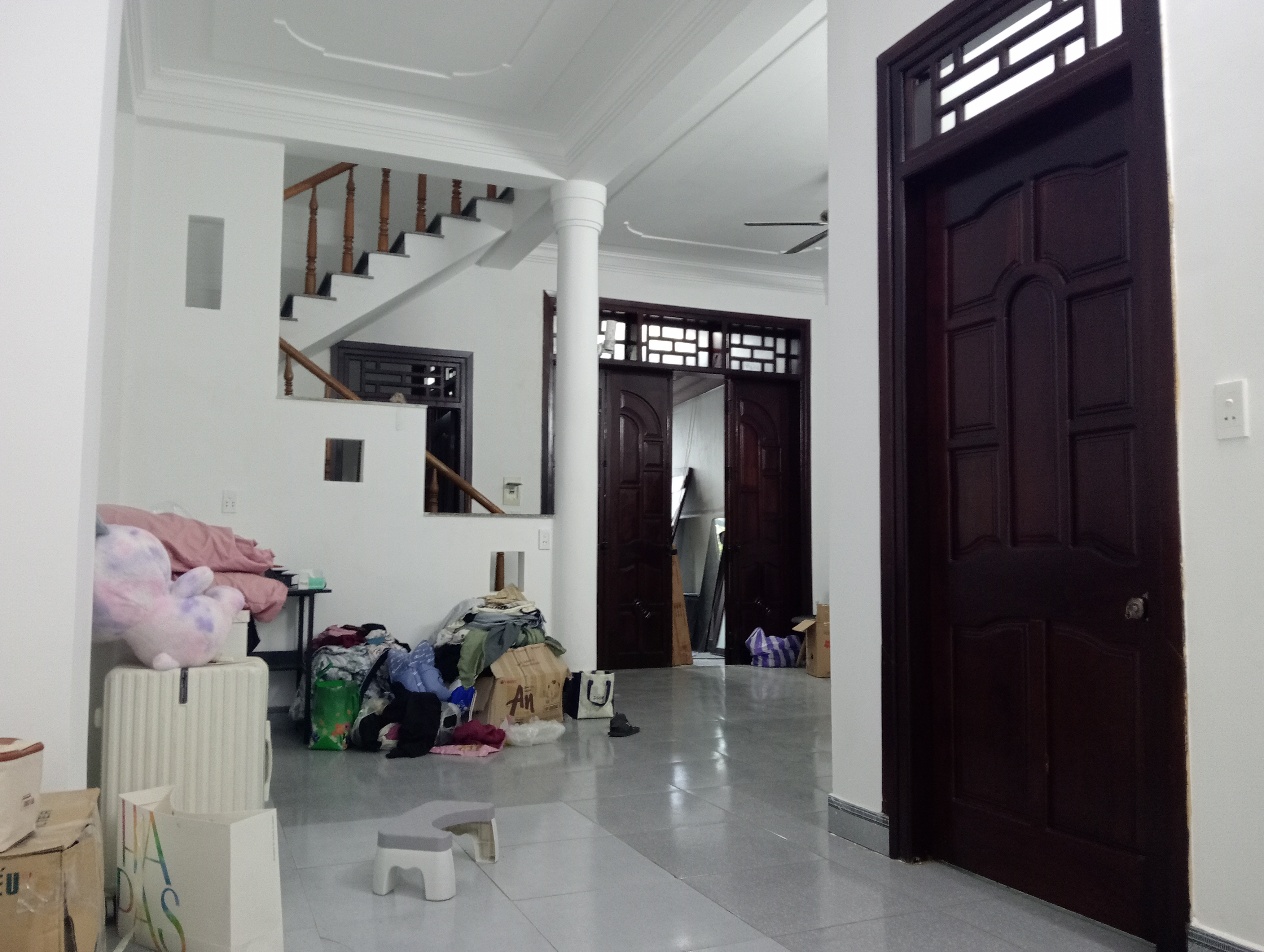 NHÀ 2MẶT TIỀN TRƯỚC VÀ SAU, DUY NHẤT KHÔNG CÓ CĂN THỨ 2, Ở VỪA cho Thuê. Lương hưu là đây