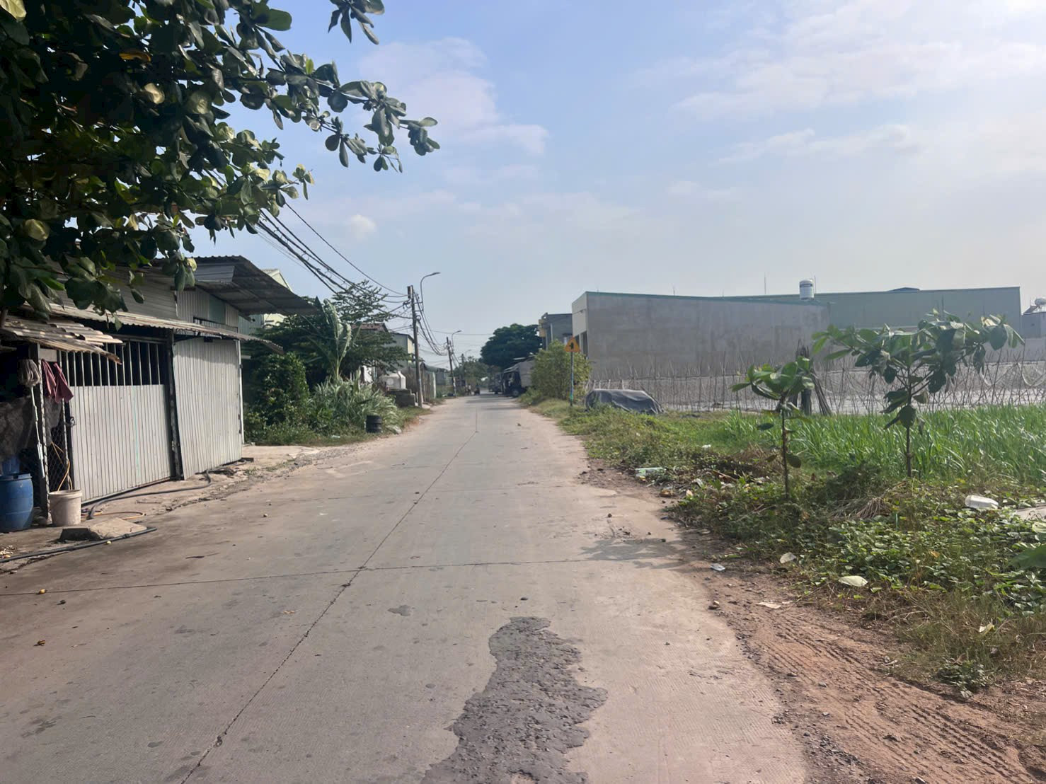 Bán đất 2000m2. Kích thước 25*80m. Xuân Thới Sơn. Hocmon