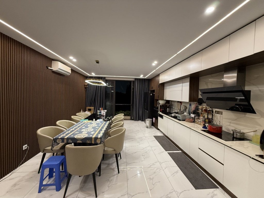 🏘️BÁN NHÀ TƯ ĐÌNH LONG BIÊN - PHÂN LÔ VIP - SÁT SÂN GOLF - 100M2🚗🚗🚗