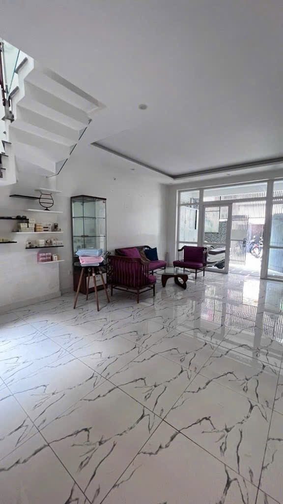 NHÀ ĐẸP, 521 HOÀNG VĂN THỤ - TÂN BÌNH / TRƯỜNG SA - LÊ BÌNH - 3 TẦNG