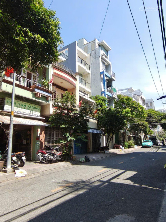 Bán nhà mặt tiền Quận 8 Ngang 4,2m, 3 tầng BTCT, sổ hồng riêng- Chỉ nhỉnh 12 tỷ
