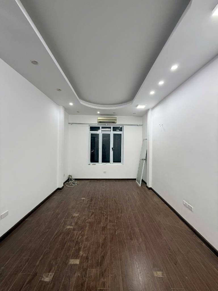 VĂN CAO – BA ĐÌNH – LÕI TRUNG TÂM – 20M RA MẶT PHỐ – 500M RA HỒ TÂY – NHÀ ĐẸP Ở NGAY – GIÁ 8.8 TỶ