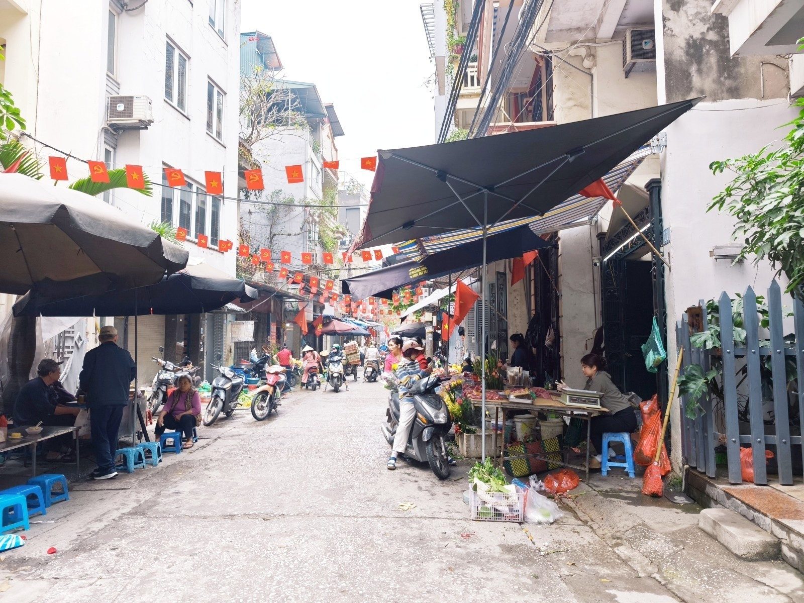 Bán nhà Văn Cao 57m² full thổ cư ngang 5.2m giá 15.95 tỷ tại Đường Văn Cao Phường Ngọc Hà (MUA/BÁN BĐS nhắn tin Zalo 0862299066)