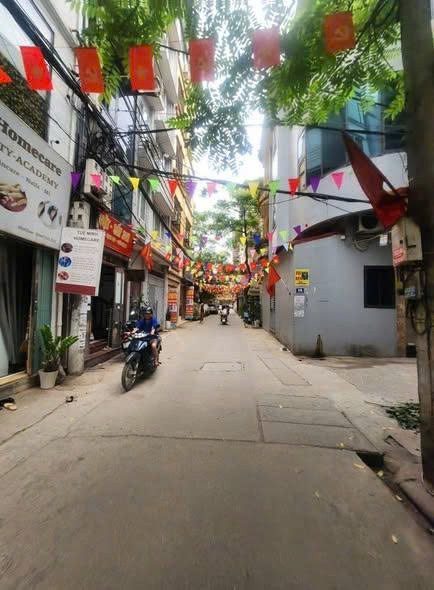 Bán Nhà Văn Hội Đông Ngạc Cạnh Học Viện Tài Chính. OTO Đỗ Cửa. 95m 3 Tầng. 2 Mặt Ngõ. 10.8 Tỷ