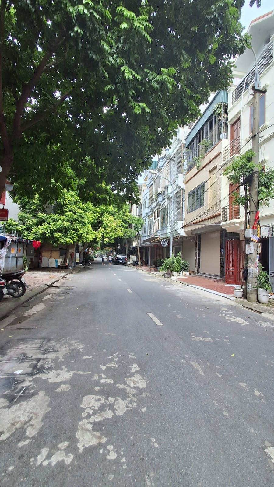 Bán nhà Mặt phố Văn Phúc 120m² ngang 6.6m giá 39.6 tỷ Phường Kiến Hưng (LH: Zalo 0862299066)
