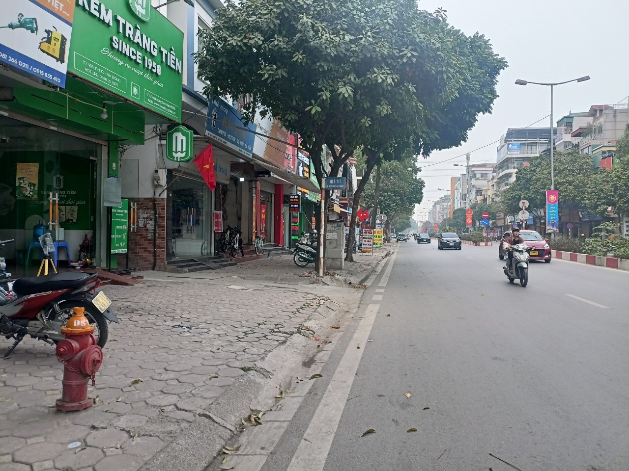 Bán nhà mặt phố Vạn Phúc (Hà Đông) 52m, Cấp 4, mt 3.4m, giá  15.5 tỷ