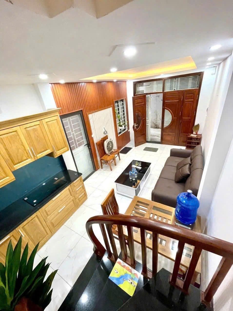 Cho Thuê Nhà Ngõ 146 1Văn Quán - Hà Đông 35M² 4,5 Tầng 4 Ngủ - Nội Thất CB - Khu Vực An Sinh Tốt - Giá Thuê 14tr